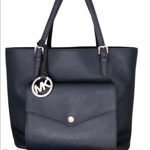 Michael Kors Jet Set Medium Leather Pocket Tote